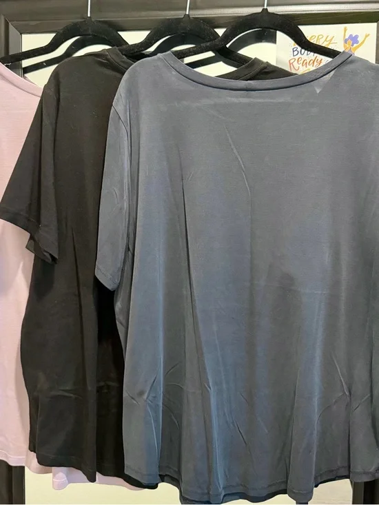 LOT OF 3 - Universal Standard Tee Rex Crew Neck Tee Shirt - US Size M (~18/20) - Picture 5 of 9